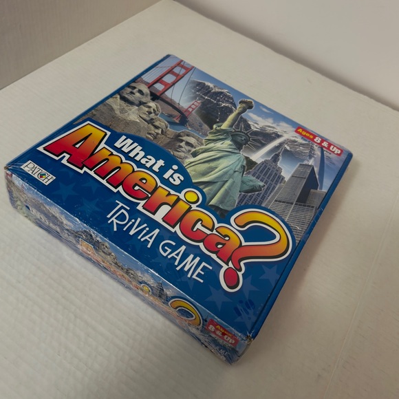 2009 Sealed What is America Family Trivia Board Game. - Picture 3 of 4